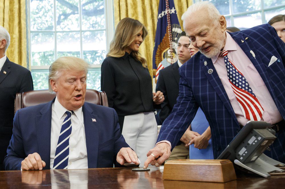 TRUMP - APOLLO 11 ASTRONAUTS - AP - 7-19 -19 1.jpeg